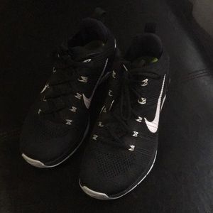 Nike Metcon Flyknit Women’s 8.5